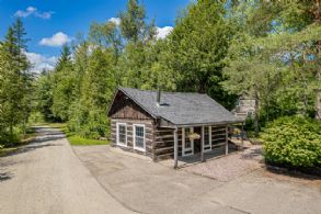 Log Cabin Studio - Country homes for sale and luxury real estate including horse farms and property in the Caledon and King City areas near Toronto