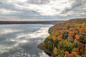 Percy Lake, Haliburton, Ontario - Country homes for sale and luxury real estate including horse farms and property in the Caledon and King City areas near Toronto