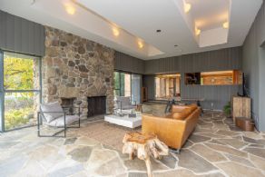 Great Room - Country homes for sale and luxury real estate including horse farms and property in the Caledon and King City areas near Toronto