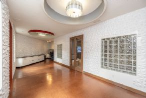 Library/Office - Country homes for sale and luxury real estate including horse farms and property in the Caledon and King City areas near Toronto