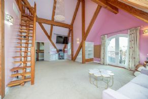 Le Mystique, Aberfoyle, Aberfoyle, ON - Country homes for sale and luxury real estate including horse farms and property in the Caledon and King City areas near Toronto
