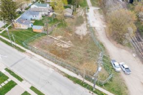 Residential Building Lots, Guelph, Ontario - Country homes for sale and luxury real estate including horse farms and property in the Caledon and King City areas near Toronto