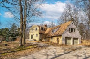 Bond Hill - Country House Investment, 4140 6 Line, Bradford West Gwillimbury, ON - Country homes for sale and luxury real estate including horse farms and property in the Caledon and King City areas near Toronto