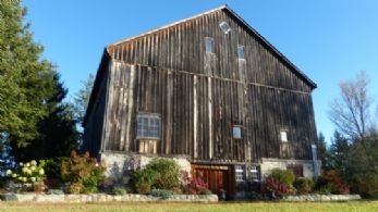 Ceilte Lochan Farm, Hockley Valley, Ontario - Country homes for sale and luxury real estate including horse farms and property in the Caledon and King City areas near Toronto