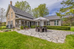 Ceilte Lochan Farm - Country Homes for sale and Luxury Real Estate in Caledon and King City including Horse Farms and Property for sale near Toronto