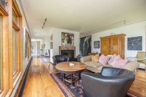 Library/Reading Room - Country homes for sale and luxury real estate including horse farms and property in the Caledon and King City areas near Toronto