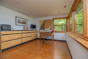 Office  - Country homes for sale and luxury real estate including horse farms and property in the Caledon and King City areas near Toronto