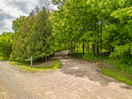 Two Views, Caledon, ON - Country homes for sale and luxury real estate including horse farms and property in the Caledon and King City areas near Toronto