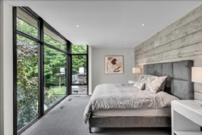 Bedroom - Country homes for sale and luxury real estate including horse farms and property in the Caledon and King City areas near Toronto