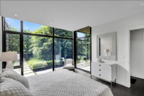 Bedroom - Country homes for sale and luxury real estate including horse farms and property in the Caledon and King City areas near Toronto