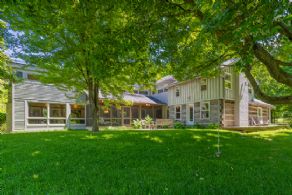 West facade - Country homes for sale and luxury real estate including horse farms and property in the Caledon and King City areas near Toronto