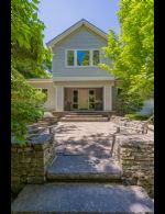 Front entrance - Country homes for sale and luxury real estate including horse farms and property in the Caledon and King City areas near Toronto