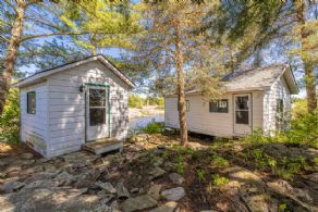 Accessory Buildings - Country homes for sale and luxury real estate including horse farms and property in the Caledon and King City areas near Toronto