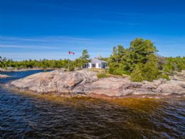 Cottage Exterior - Country homes for sale and luxury real estate including horse farms and property in the Caledon and King City areas near Toronto