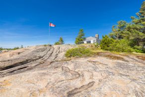 2 Island 2820, Georgian Bay, Ontario - Country homes for sale and luxury real estate including horse farms and property in the Caledon and King City areas near Toronto