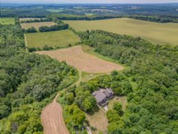 Post and Beam Scarlett Line, Springwater, Ontario - Country homes for sale and luxury real estate including horse farms and property in the Caledon and King City areas near Toronto