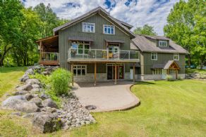Post and Beam Scarlett Line, Springwater, Ontario - Country homes for sale and luxury real estate including horse farms and property in the Caledon and King City areas near Toronto