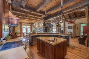 Post and Beam Scarlett Line, Springwater, Ontario - Country homes for sale and luxury real estate including horse farms and property in the Caledon and King City areas near Toronto