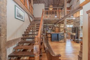 Post and Beam Scarlett Line, Springwater, Ontario - Country homes for sale and luxury real estate including horse farms and property in the Caledon and King City areas near Toronto