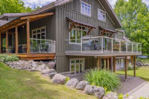 Post and Beam Scarlett Line, Springwater, Ontario - Country homes for sale and luxury real estate including horse farms and property in the Caledon and King City areas near Toronto