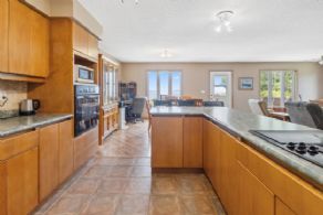 North Ridge Farm, Big Bay, Georgian Bluffs, Ontario - Country homes for sale and luxury real estate including horse farms and property in the Caledon and King City areas near Toronto