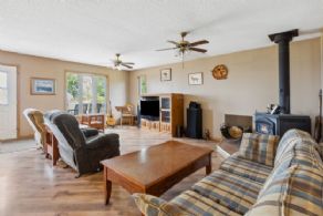 Living Room - Country homes for sale and luxury real estate including horse farms and property in the Caledon and King City areas near Toronto