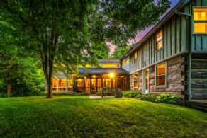 Keith Wagland Designed Country Home, Caledon, ON - Country homes for sale and luxury real estate including horse farms and property in the Caledon and King City areas near Toronto