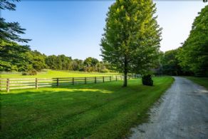 Front acreage - Country homes for sale and luxury real estate including horse farms and property in the Caledon and King City areas near Toronto