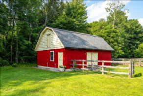 Renovated Vandorf Country Home, Whitchurch-Stouffville, Ontario - Country homes for sale and luxury real estate including horse farms and property in the Caledon and King City areas near Toronto