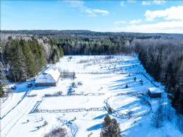 Winding Waters, Midhurst, Midhurst, Ontario - Country homes for sale and luxury real estate including horse farms and property in the Caledon and King City areas near Toronto