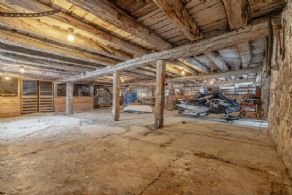 Sleepy Hollow Farm, Mono, Ontario - Country homes for sale and luxury real estate including horse farms and property in the Caledon and King City areas near Toronto