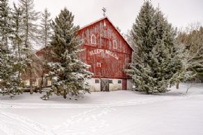 Sleepy Hollow Farm, Mono, Ontario - Country homes for sale and luxury real estate including horse farms and property in the Caledon and King City areas near Toronto