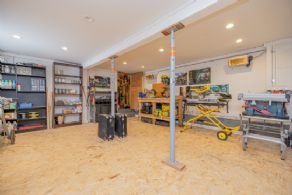 Sleepy Hollow Farm, Mono, Ontario - Country homes for sale and luxury real estate including horse farms and property in the Caledon and King City areas near Toronto