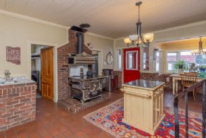 Sleepy Hollow Farm, Mono, Ontario - Country homes for sale and luxury real estate including horse farms and property in the Caledon and King City areas near Toronto