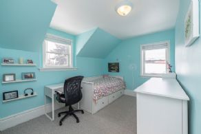 Farmhouse on the 8th Concession, King, Ontario - Country homes for sale and luxury real estate including horse farms and property in the Caledon and King City areas near Toronto