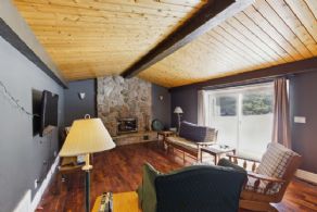 Family Room - Country homes for sale and luxury real estate including horse farms and property in the Caledon and King City areas near Toronto