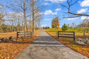 Halton Hills Retreat, Ontario - Country homes for sale and luxury real estate including horse farms and property in the Caledon and King City areas near Toronto