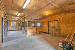 Barn - Country homes for sale and luxury real estate including horse farms and property in the Caledon and King City areas near Toronto