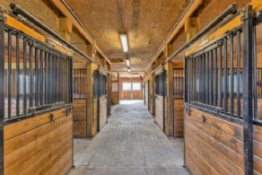 Barn - Country homes for sale and luxury real estate including horse farms and property in the Caledon and King City areas near Toronto