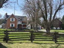 Country homes for sale and luxury real estate including horse farms and property in the Caledon and King City areas near Toronto