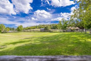 Original Woodrow Homestead , Oro-Medonte, Ontario - Country homes for sale and luxury real estate including horse farms and property in the Caledon and King City areas near Toronto