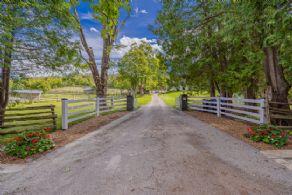 Original Woodrow Homestead , Oro-Medonte, Ontario - Country homes for sale and luxury real estate including horse farms and property in the Caledon and King City areas near Toronto