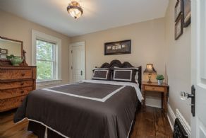 Original Woodrow Homestead , Oro-Medonte, Ontario - Country homes for sale and luxury real estate including horse farms and property in the Caledon and King City areas near Toronto