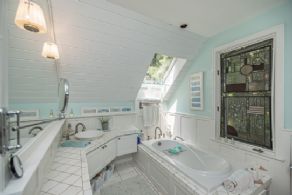 Credit River Cottage, Belfountain, Caledon, Ontario  - Country homes for sale and luxury real estate including horse farms and property in the Caledon and King City areas near Toronto