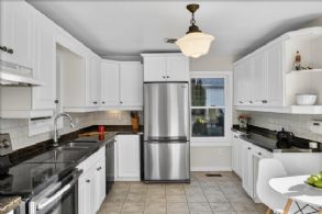 Inglewood Village, Ontario - Country homes for sale and luxury real estate including horse farms and property in the Caledon and King City areas near Toronto