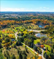 2 houses, barn, pool, pond, meadows - Country homes for sale and luxury real estate including horse farms and property in the Caledon and King City areas near Toronto
