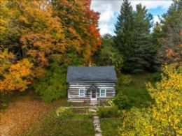 Caledon Log Cabin - Country Homes for sale and Luxury Real Estate in Caledon and King City including Horse Farms and Property for sale near Toronto
