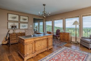 Main Residence Office - Country homes for sale and luxury real estate including horse farms and property in the Caledon and King City areas near Toronto