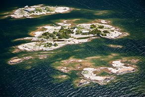 West Nias Islands  - Country Homes for sale and Luxury Real Estate in Caledon and King City including Horse Farms and Property for sale near Toronto