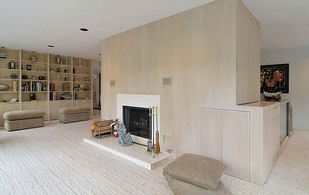 Upper Level Living Room - Country homes for sale and luxury real estate including horse farms and property in the Caledon and King City areas near Toronto